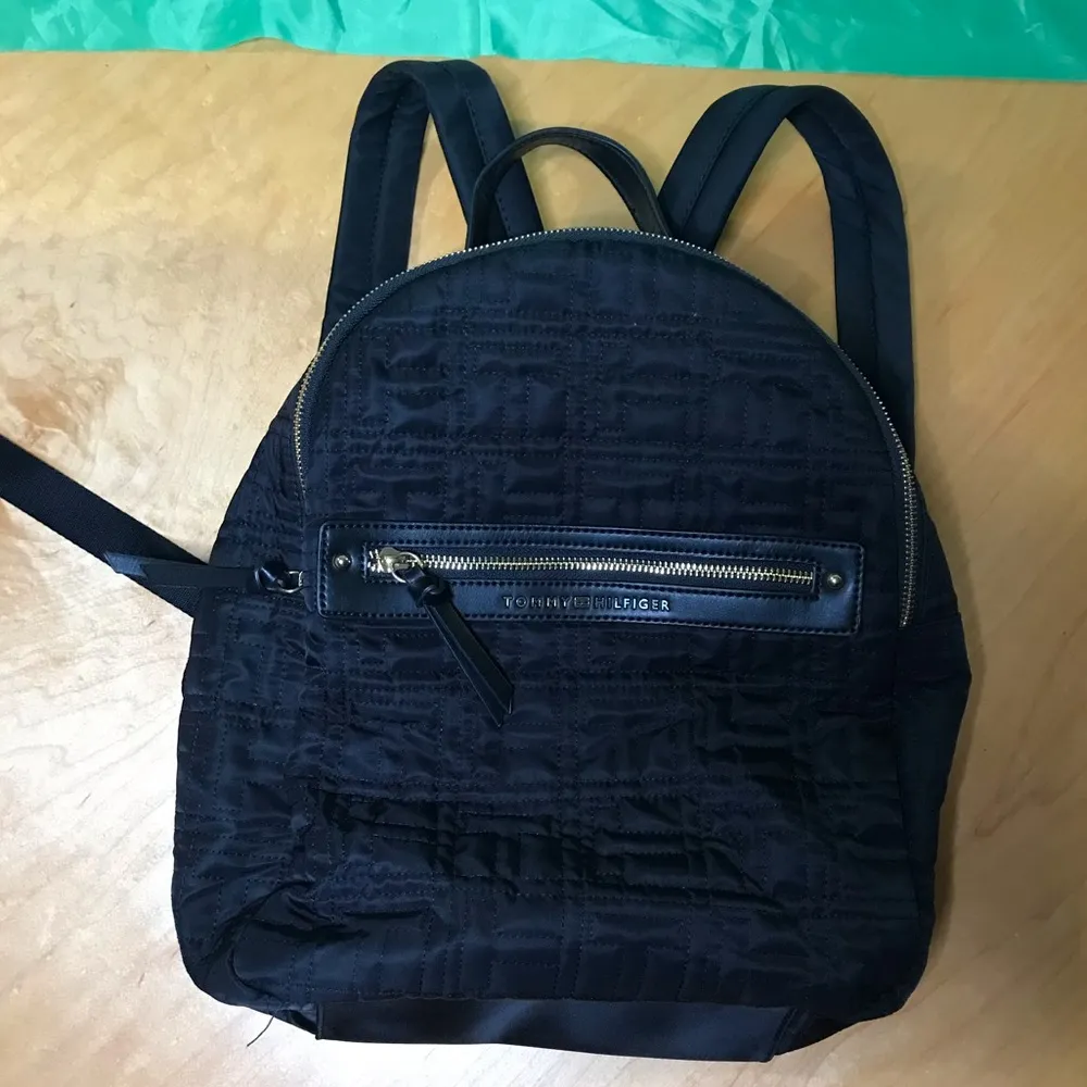 Tommy Hilfiger Women’s Small Backpack Purse - Image 6