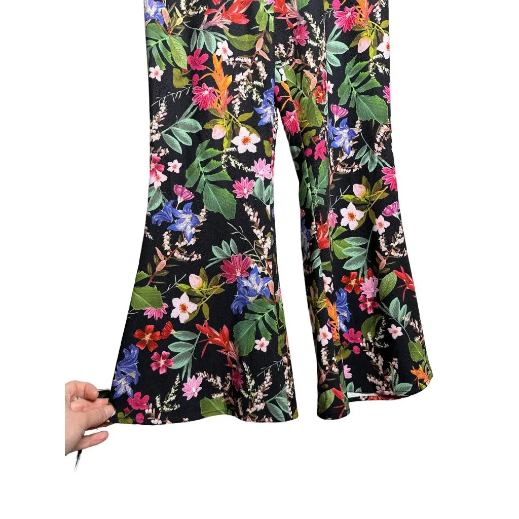Gianni Bini Sophia Floral Print Cropped Flared Jumpsuit Size 0 Sleeveless Black - Image 4
