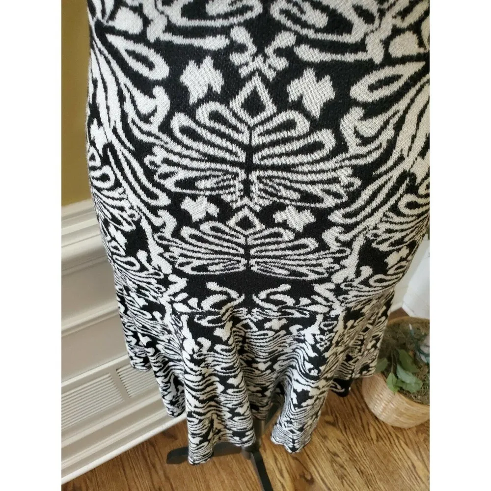 Elle Size Med Black & White Fit & Flare - Image 3
