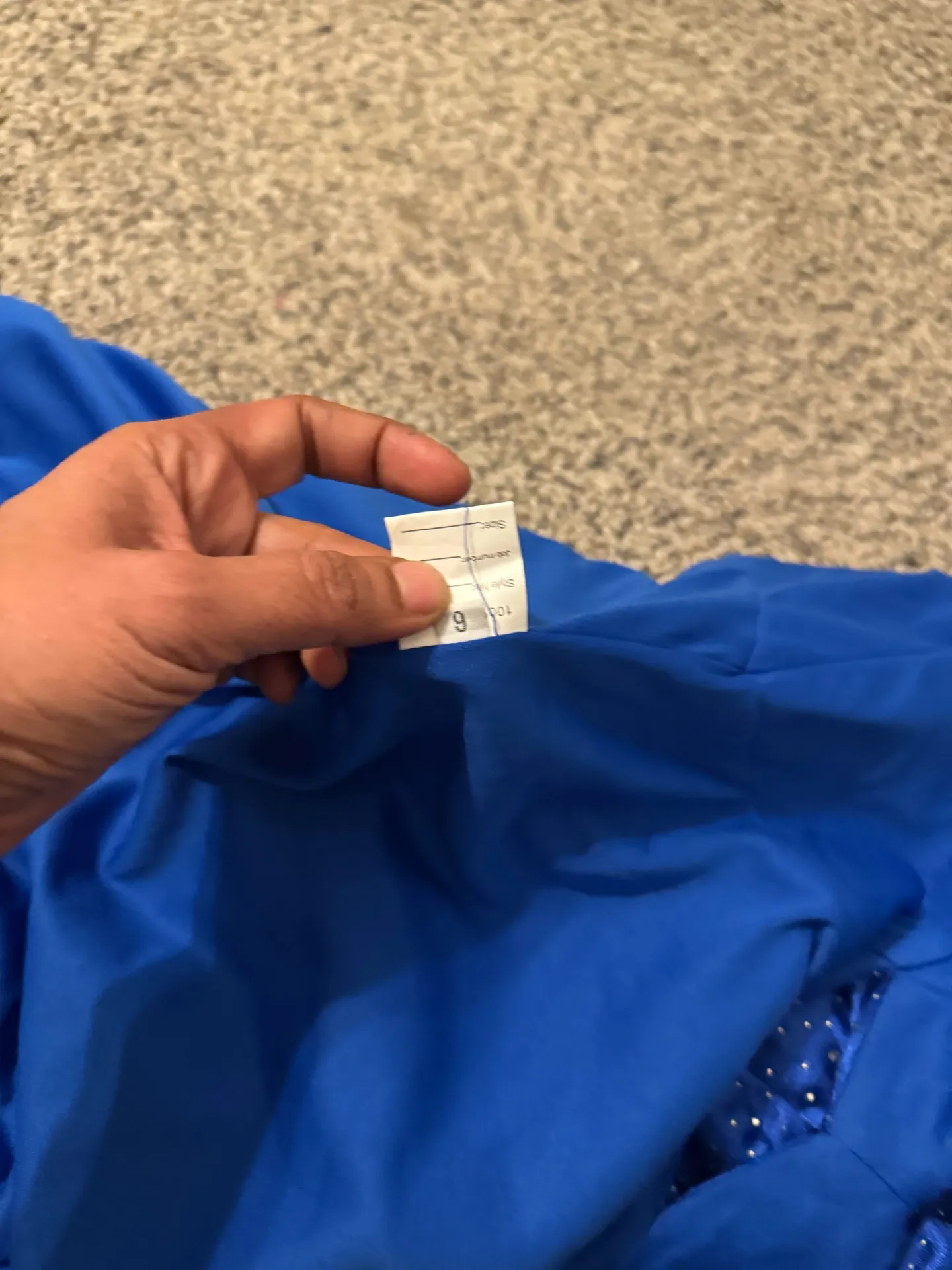 Turn heads with this dazzling blue strapless mini dress, perfect for any glamorous event. The exquisite design and vibrant color make it a must-have addition to your wardrobe. - Image 7