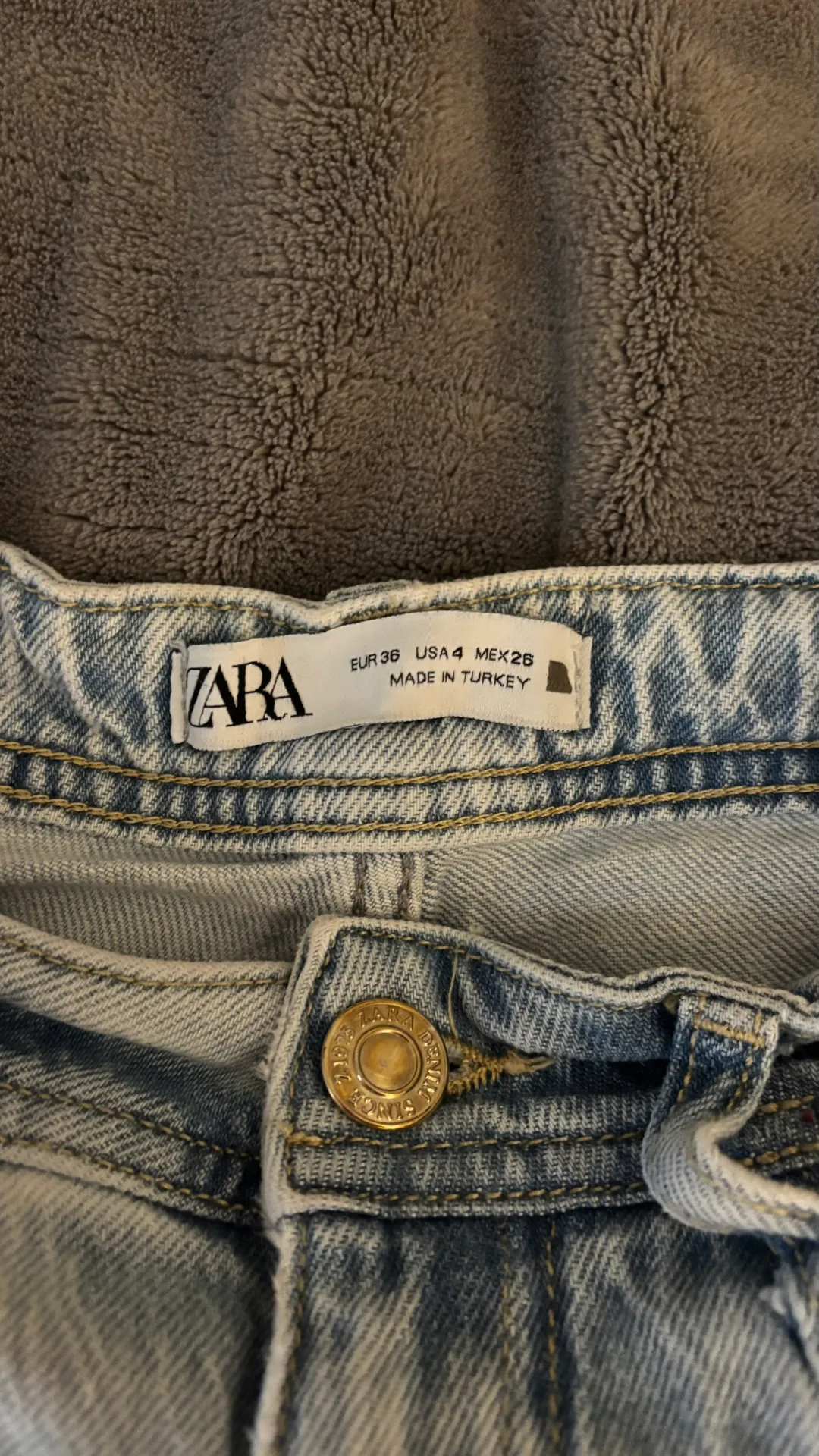 High waisted Jeans - Image 3