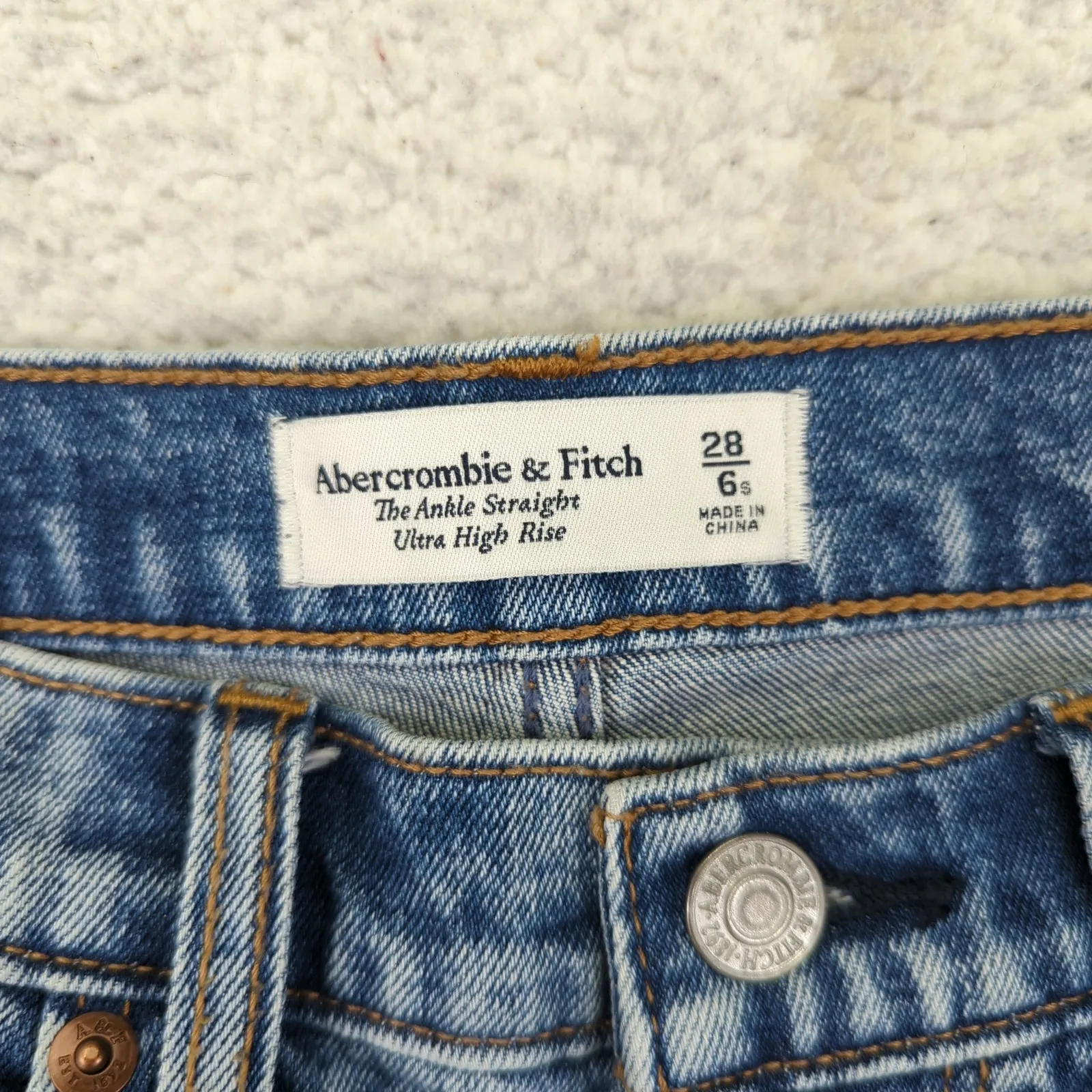 Abercrombie & Fitch The Ankle‎ Straight Ultra High Rise Patchwork Jeans 28 - Image 3