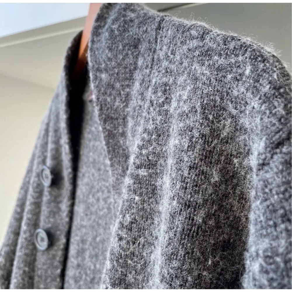 Reiss wool blend fuzzy cardigan size medium gray excellent condition - Image 10