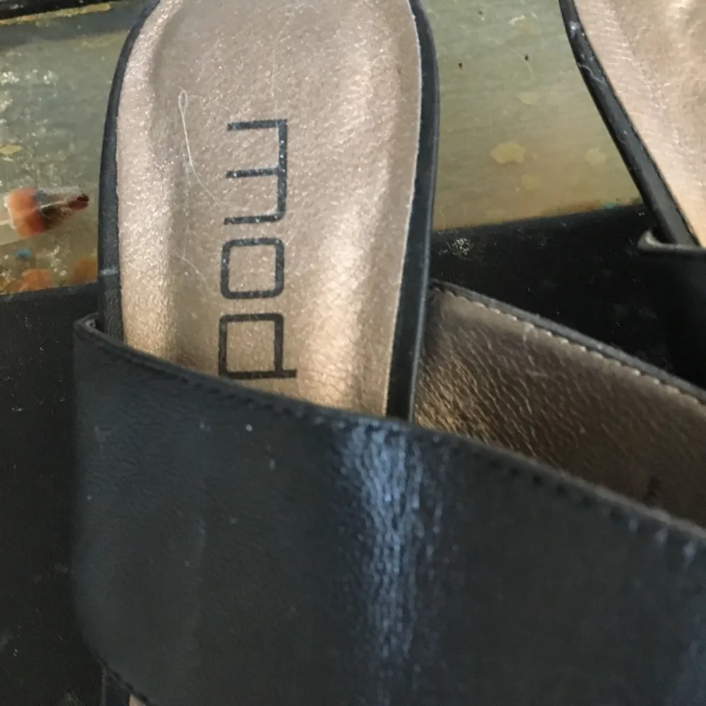 Ladies moda sandals 8 1/2 - Image 3