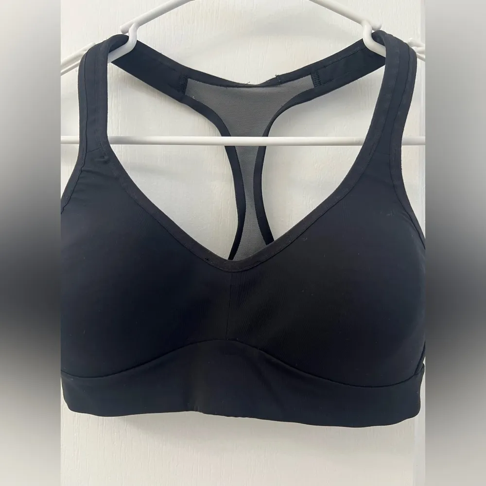 Lululemon Speed Up Bra *High Support for C/D Cup
Black (Size 2) - Image 6