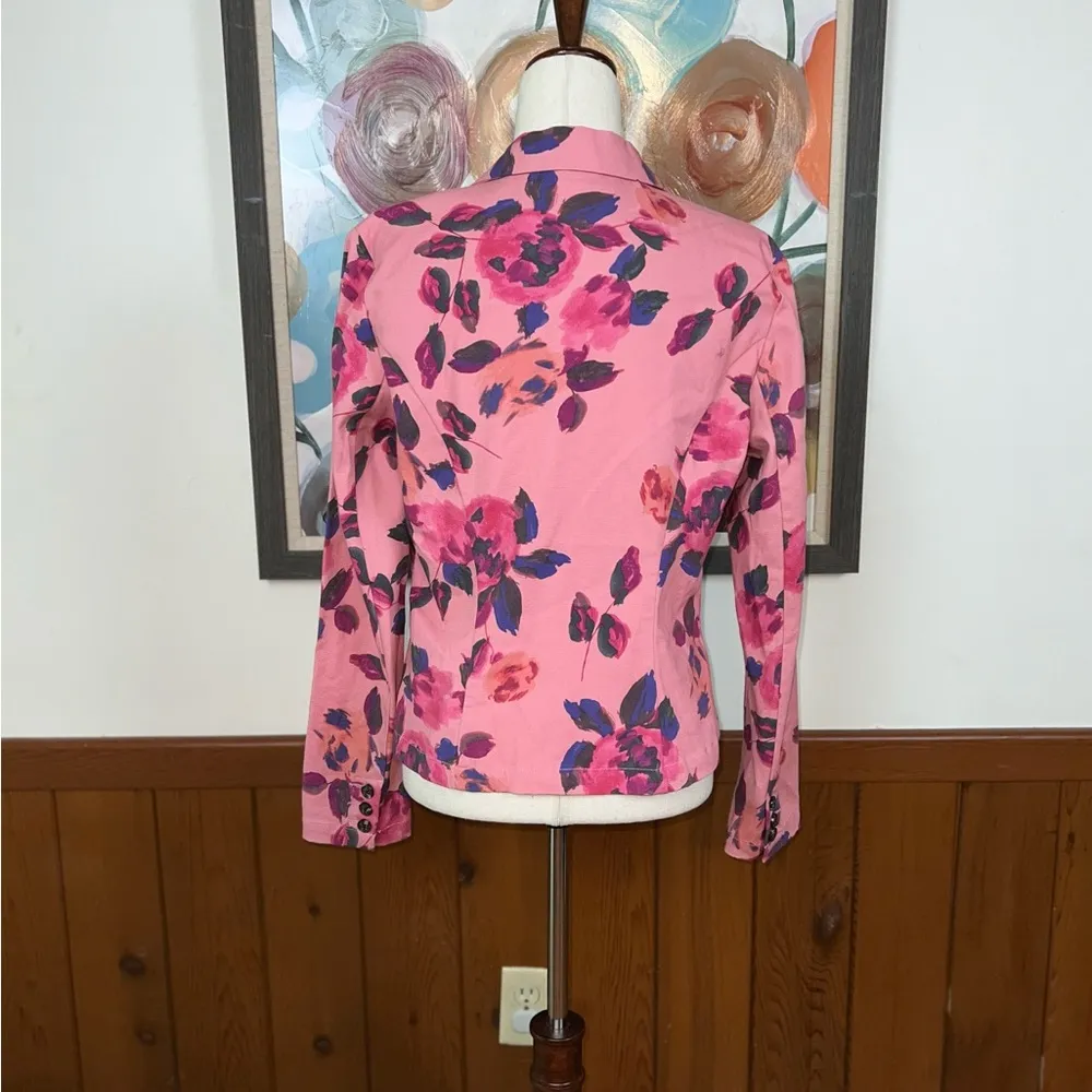 Adorable CAbi Floral Canvas Blazer! - Image 4