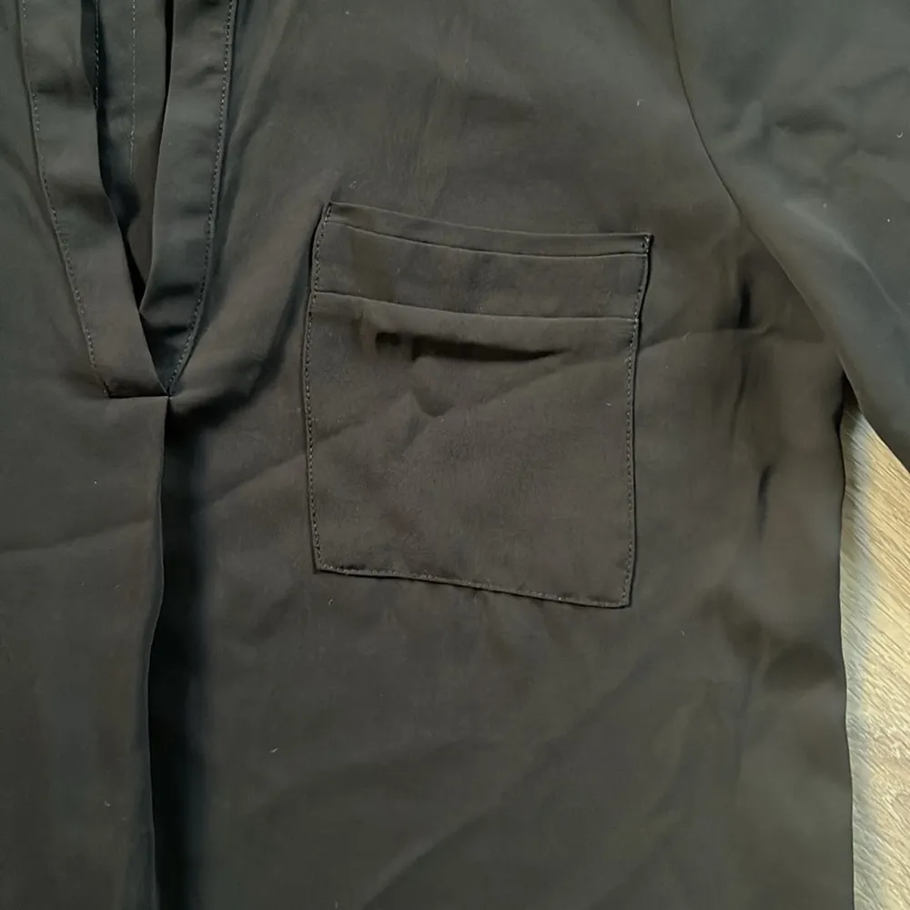 Ro & De Long sleeve Dressy Shirt  Business Casual Black Top XS - Image 3