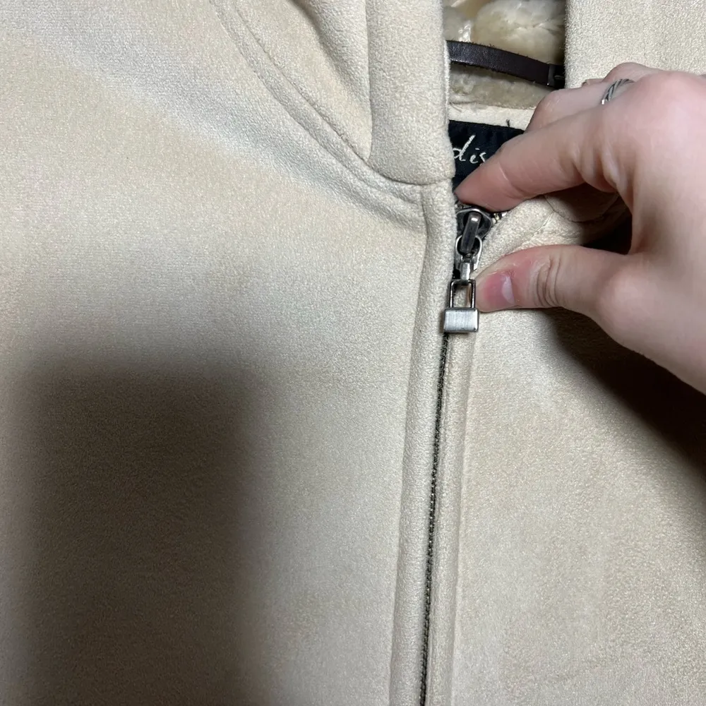 1 Madison Heavy Women's Cream Jacket - Image 4