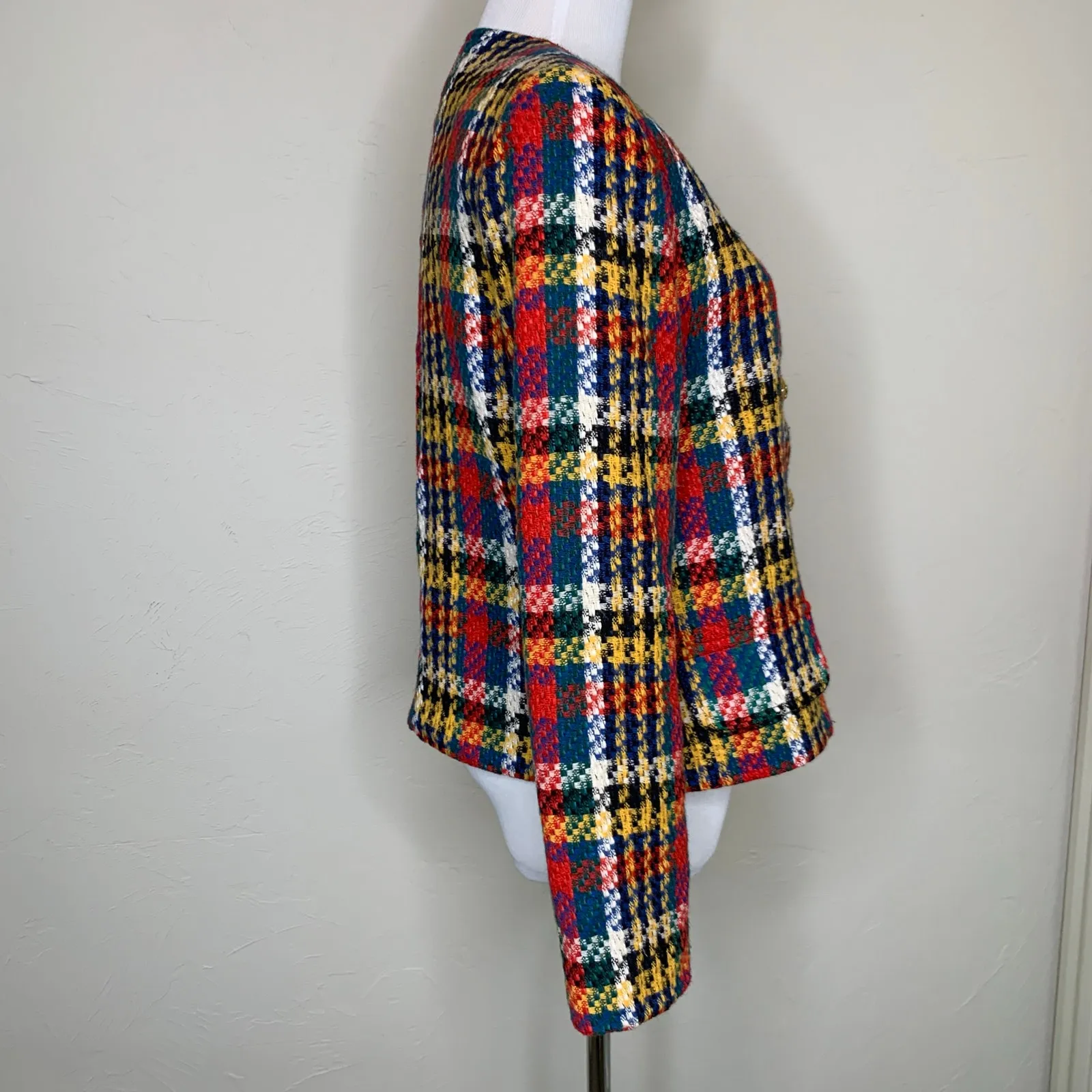Vintage Blazer Plaid Red Green Gold Black Large Gold Buttons Sz 10 - Image 4