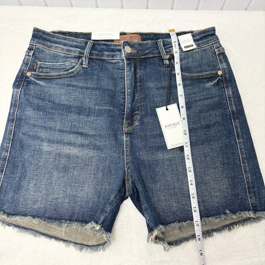 Judy Blue High Waist Women's Frayed Hem Jean Shorts - Dark Blue Size XL - Image 5