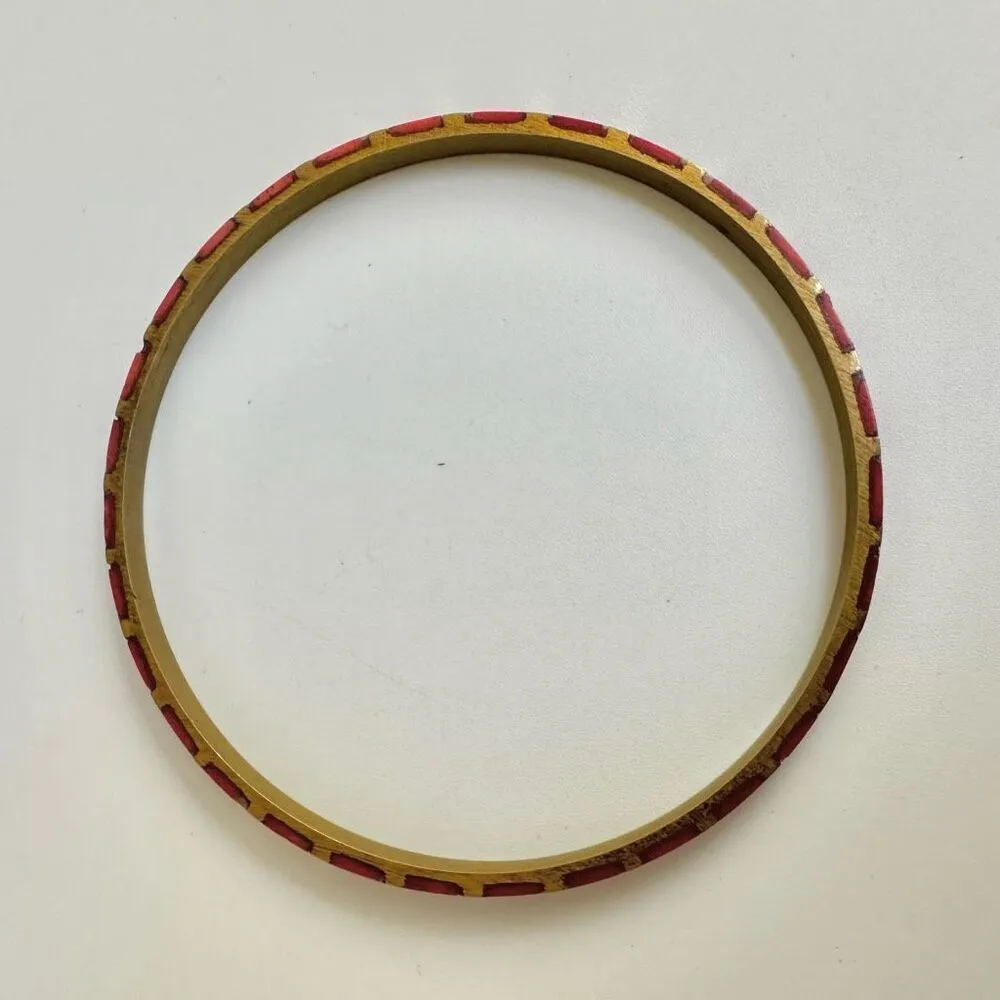 Red and gold tone brass bangle bracelet - Image 10