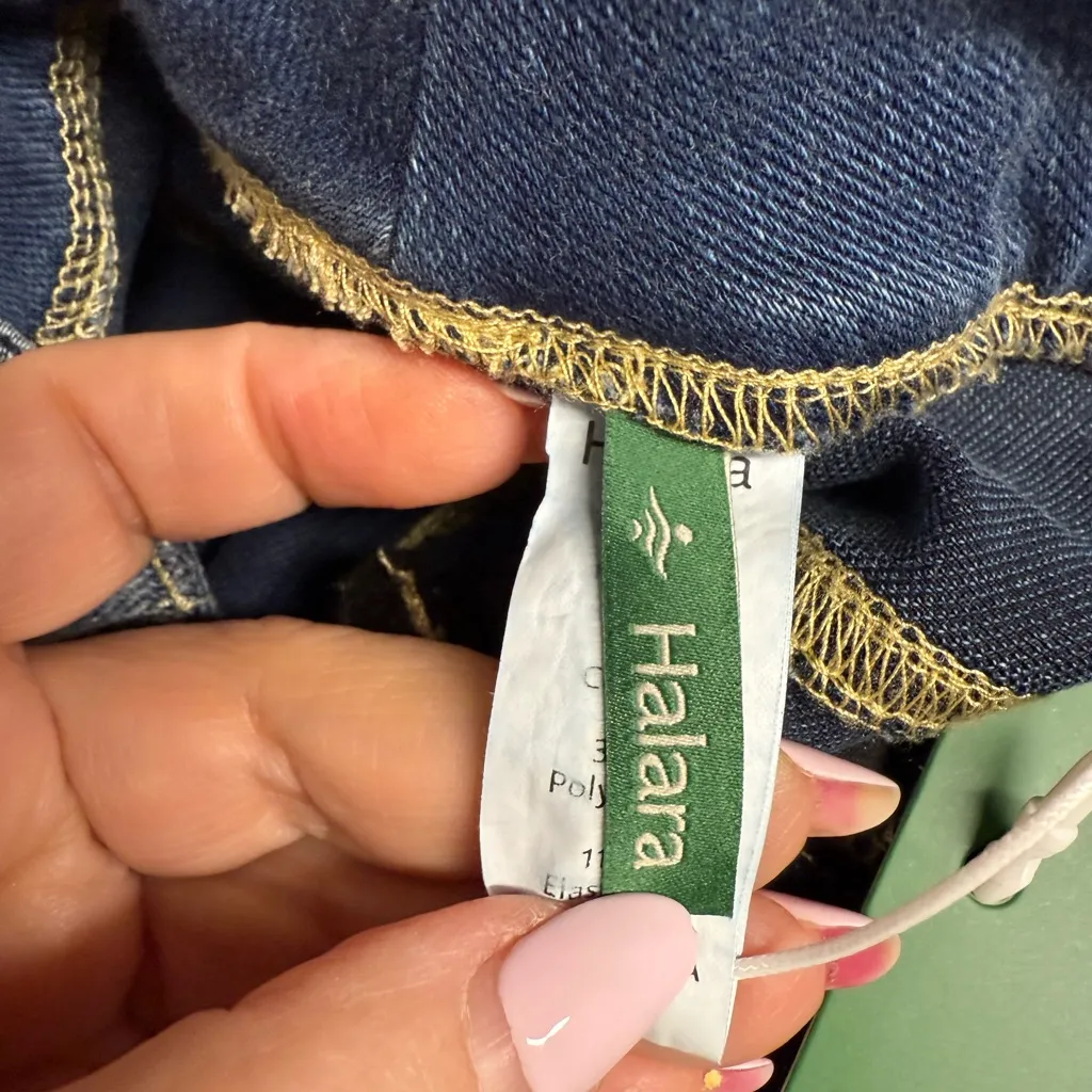 Halara Classic Blue Denim Skirt Size Medium - Image 9