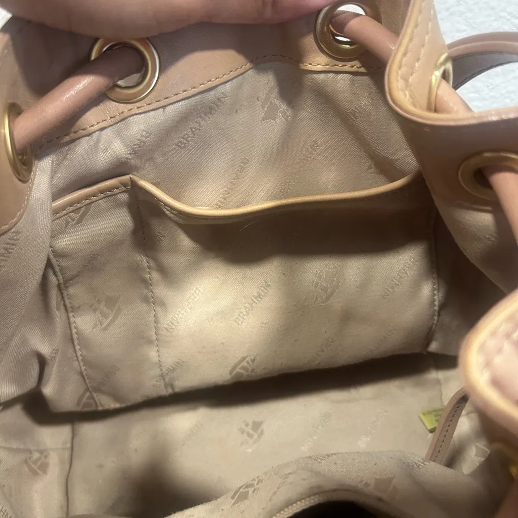 Brahmin Melbourne Bucket Shoulder Bag Tan. - Image 9