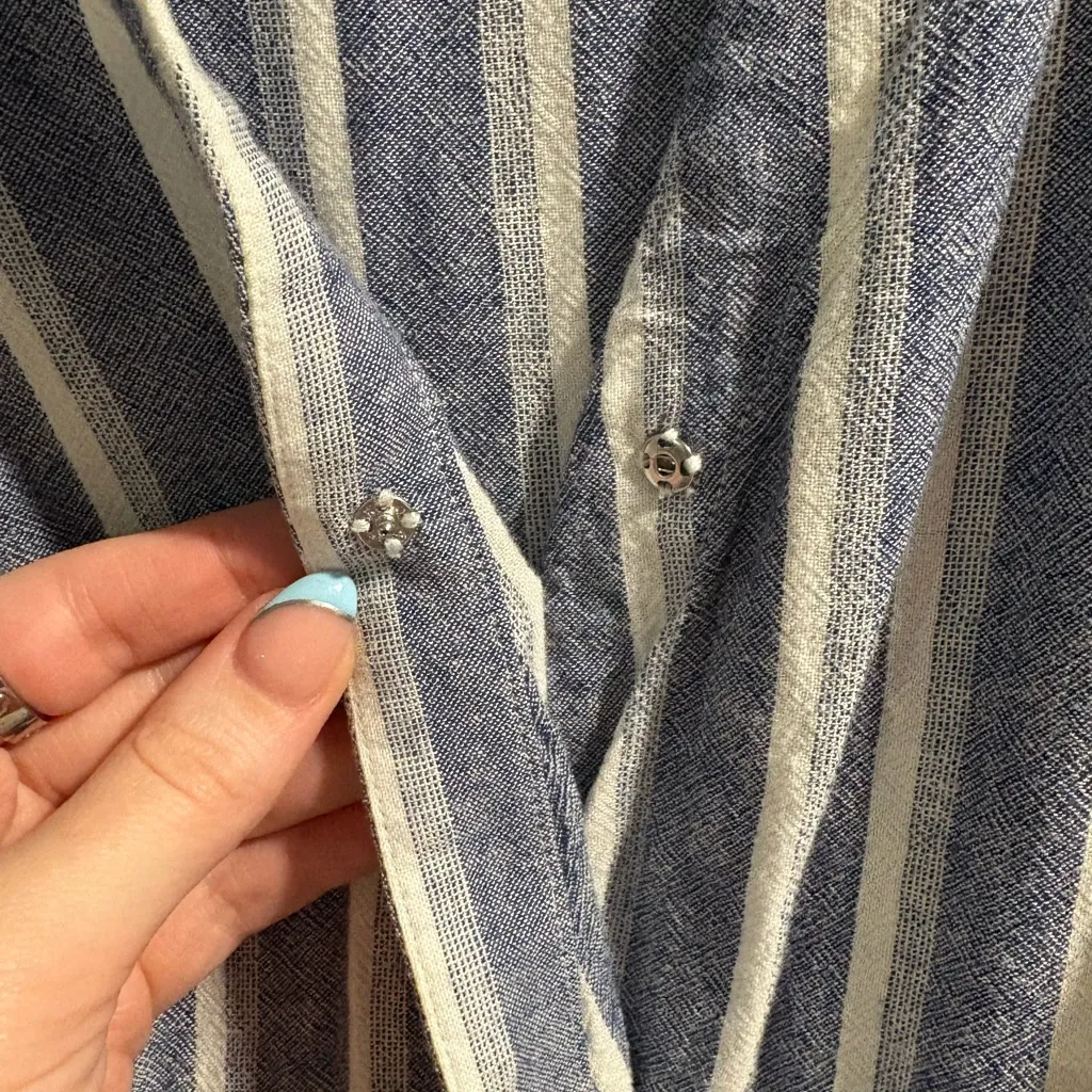 Cloth & Stone Blue & White Striped Romper- Size Medium - Image 5