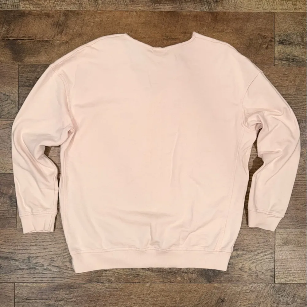 Venus  V-Neck Sweatshirt - Image 5