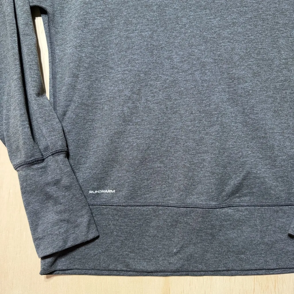 Saucony Women’s Run Warm Long Sleeve Hoodie Thumb Holes Gray Size Small - Image 2
