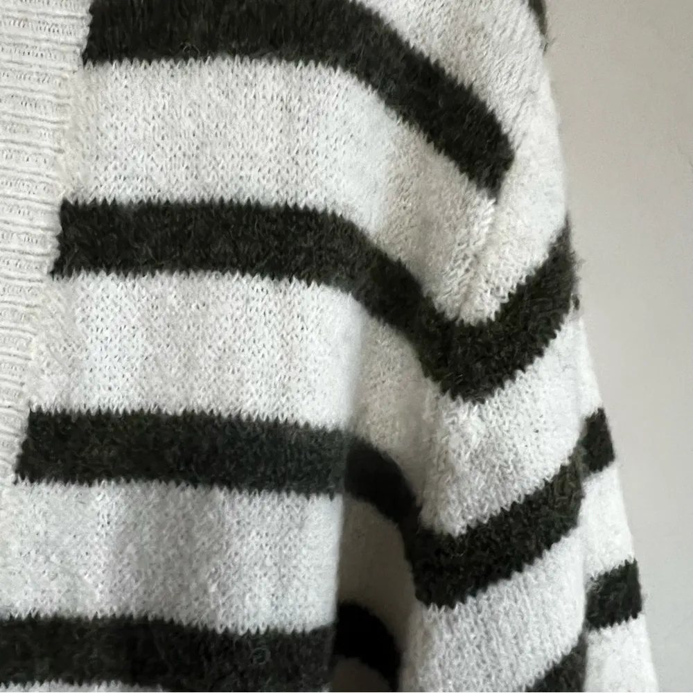 NWT Madewell Elthorne‎ Faux Wrap Green Striped Wool Alpaca Blend Sweater - Image 4