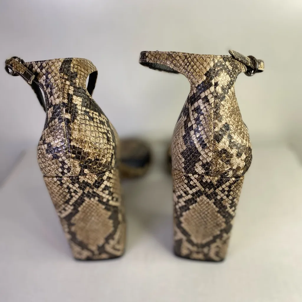 Chelsea & Violet Snake/Animal Print Heeled Sandals Size 9.5 - Image 3
