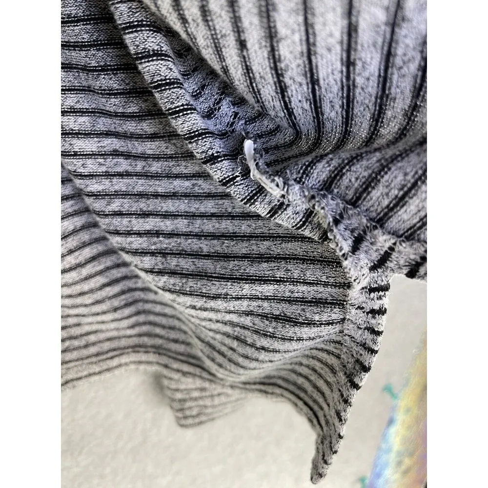 Lucky Brand Women's Hoodie Sweater Long Sleeve Thin Size XS Gray Striped - Image 4