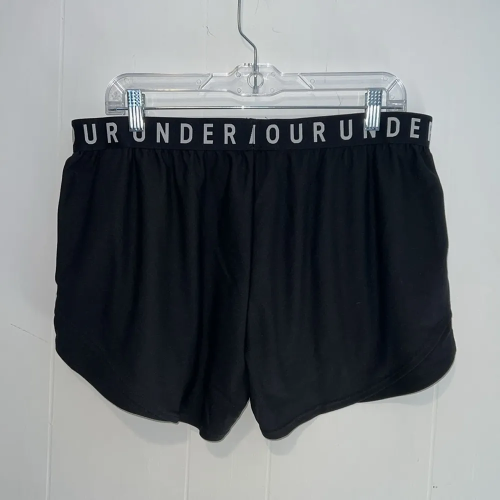 NWT Under Armour Black Loose Heatgear Shorts Size XL W14 - Image 2