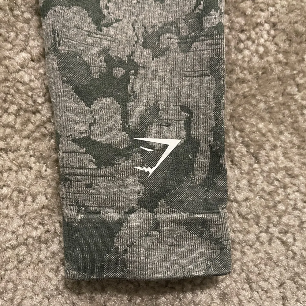 Women’s  Adapt Seamless Butt Scrunch Leggings Green Camo Size S Small - Image 6