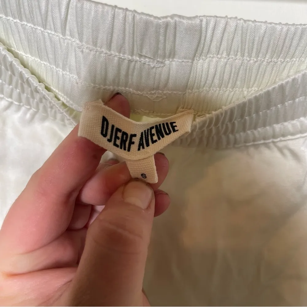 Djerf Avenue Dream Pants in Cloud white  sz S - Image 3