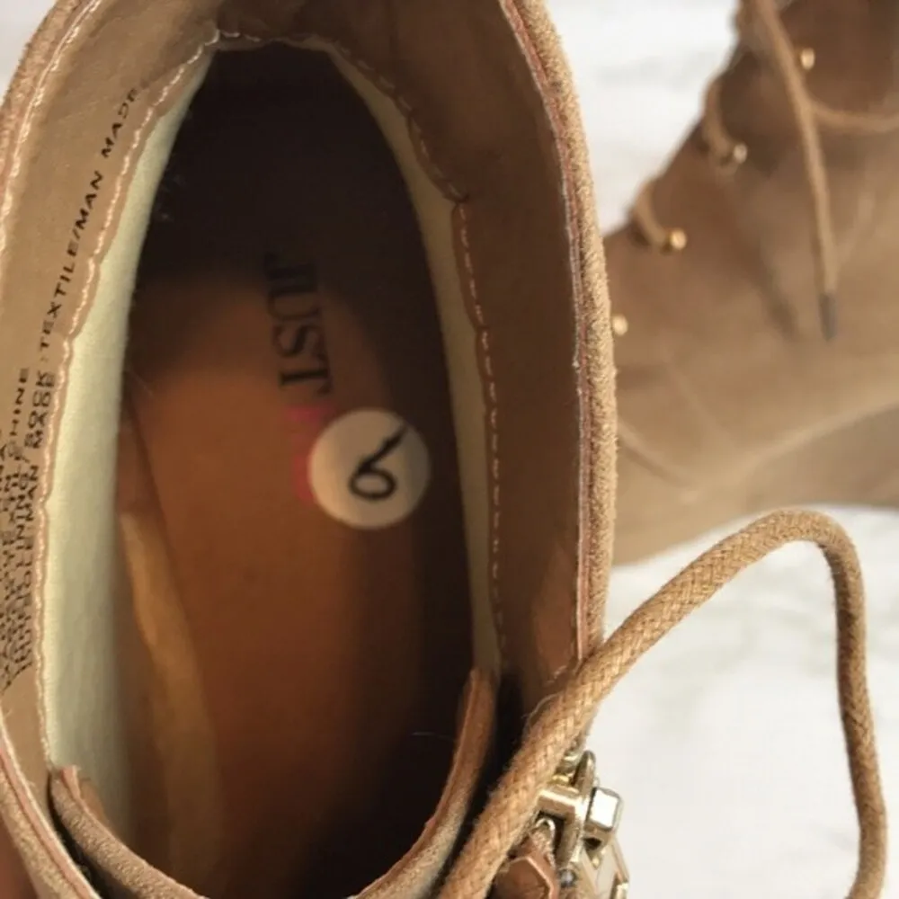 Justfab beige platform wedge ankle boots size 9 - Image 11