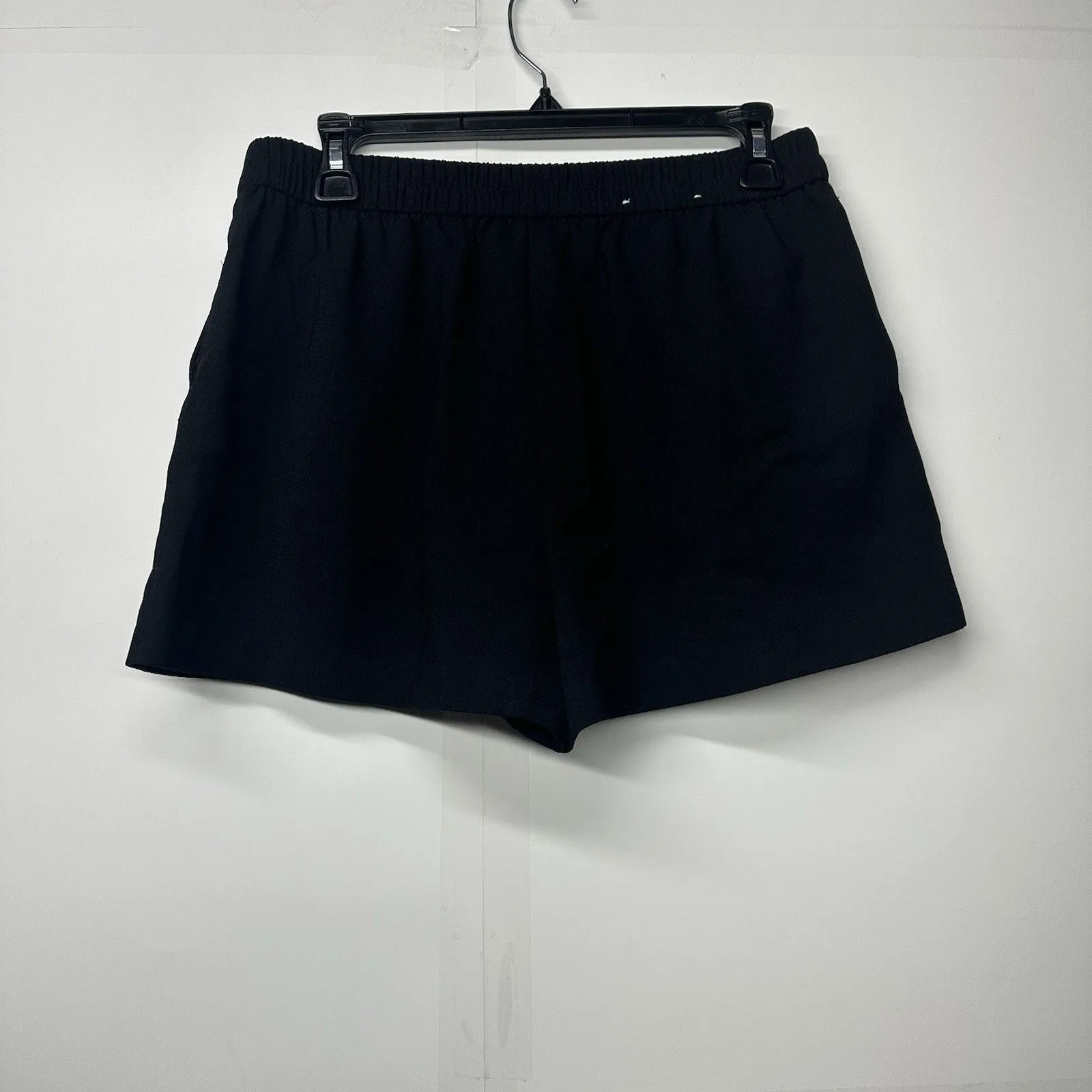 GAP Women's Black Shorts Size Small 30" Waist 3" Inseam Casual - Image 4