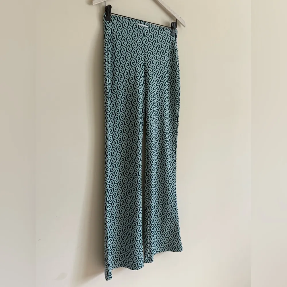 Urban Outfitters Retro Print Flare Pants Size S - Image 3