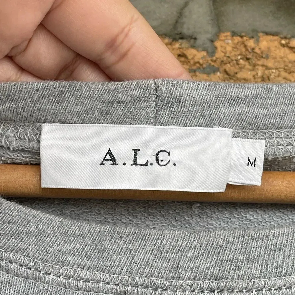 Alc Ruffle Sleeve Grey Sweater medium - Image 3