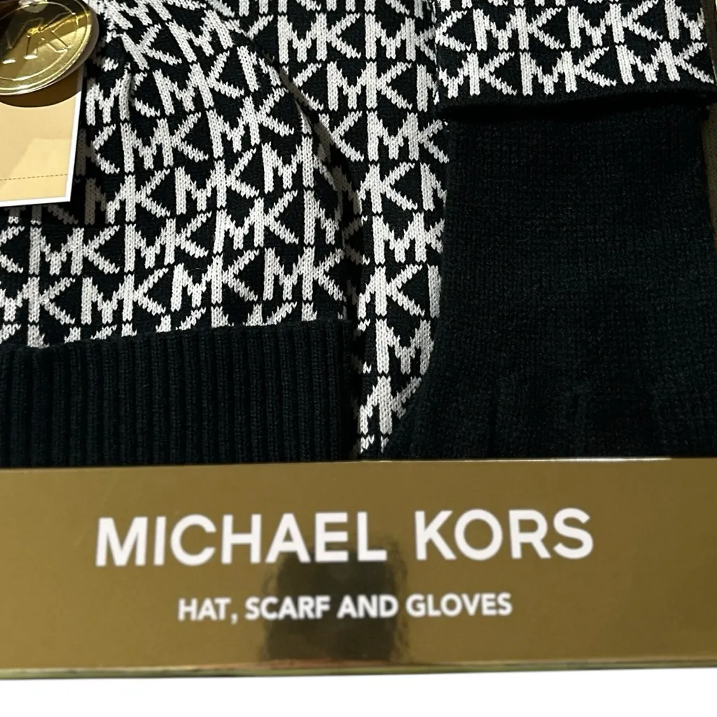 NWT NIB $148 Michael Kors Black and White Hat, Scarf, and Gloves Set - Image 4
