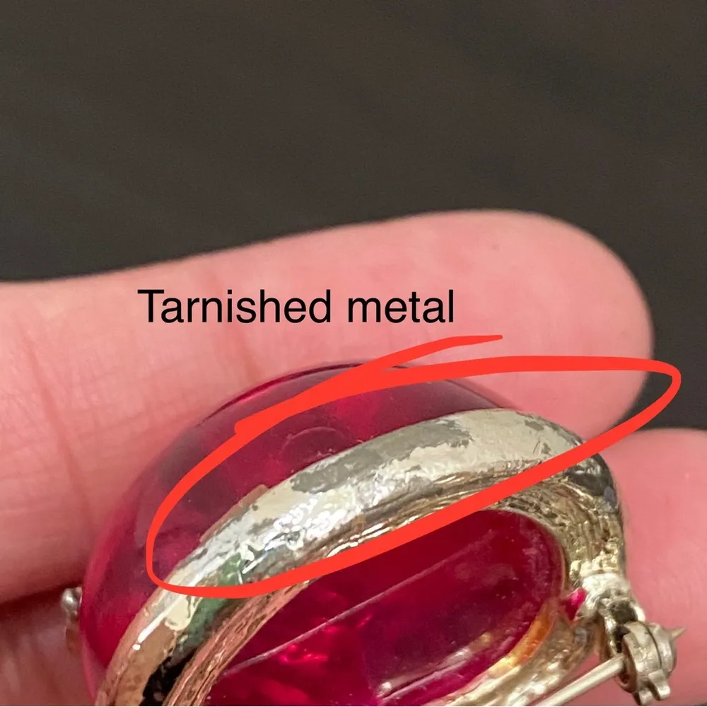 Vintage SARAH COVENTRY Fuchsia Pink Lucite Jelly Belly Mini Apple Brooch - Image 13