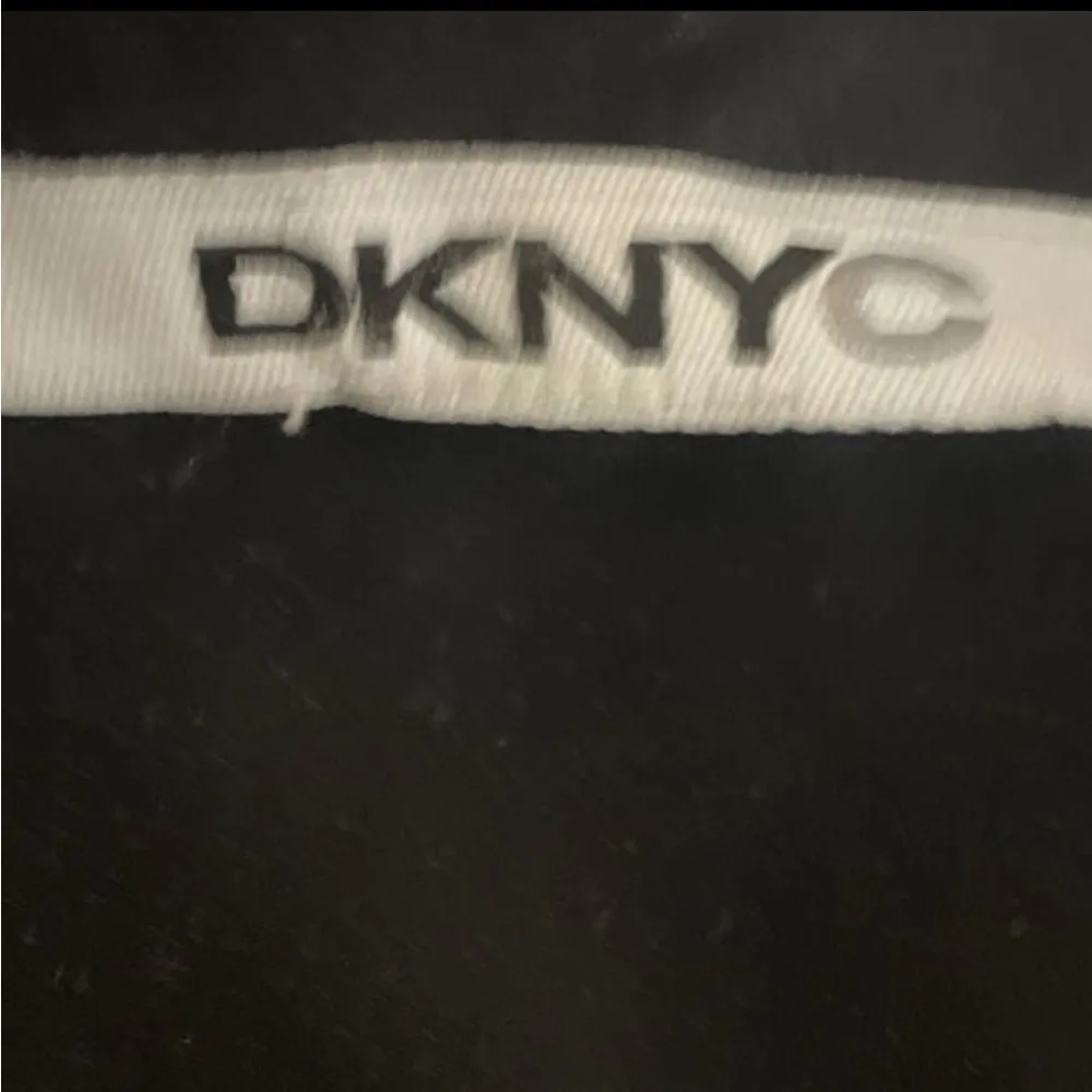 Dkny - Image 2