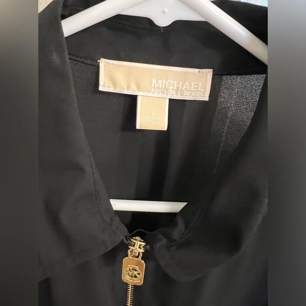 🌴Black and gold zipper blouse Michael kors - Image 2