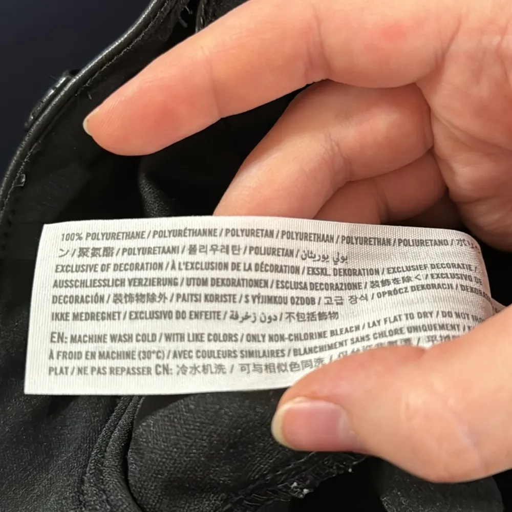 Abercrombie & Fitch The '90s Relaxed Jean Ultra High Rise vegan leather pants 10 - Image 11