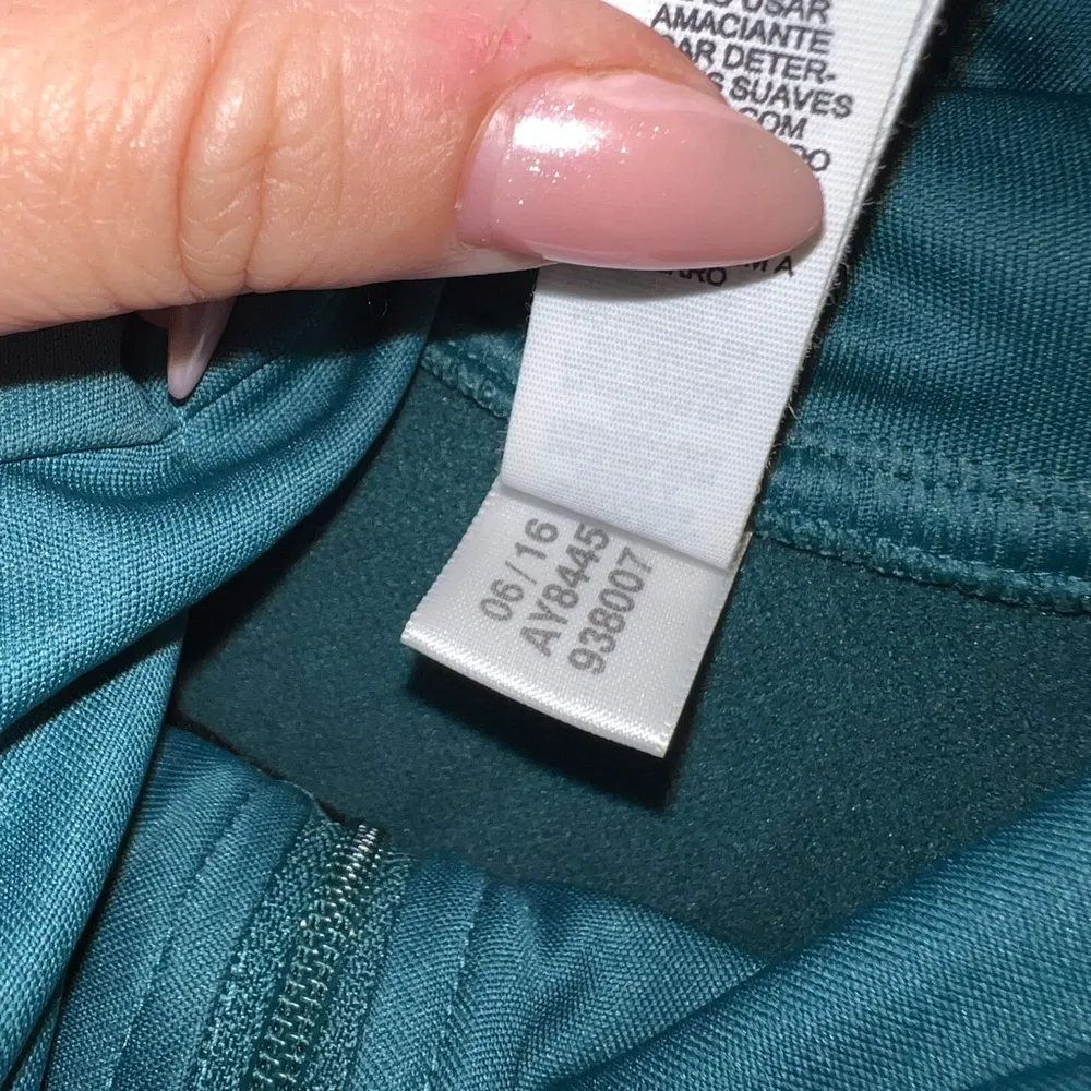 Adidas Green Climawarm 1/2 Zip Sweatshirt Size Medium - Image 5