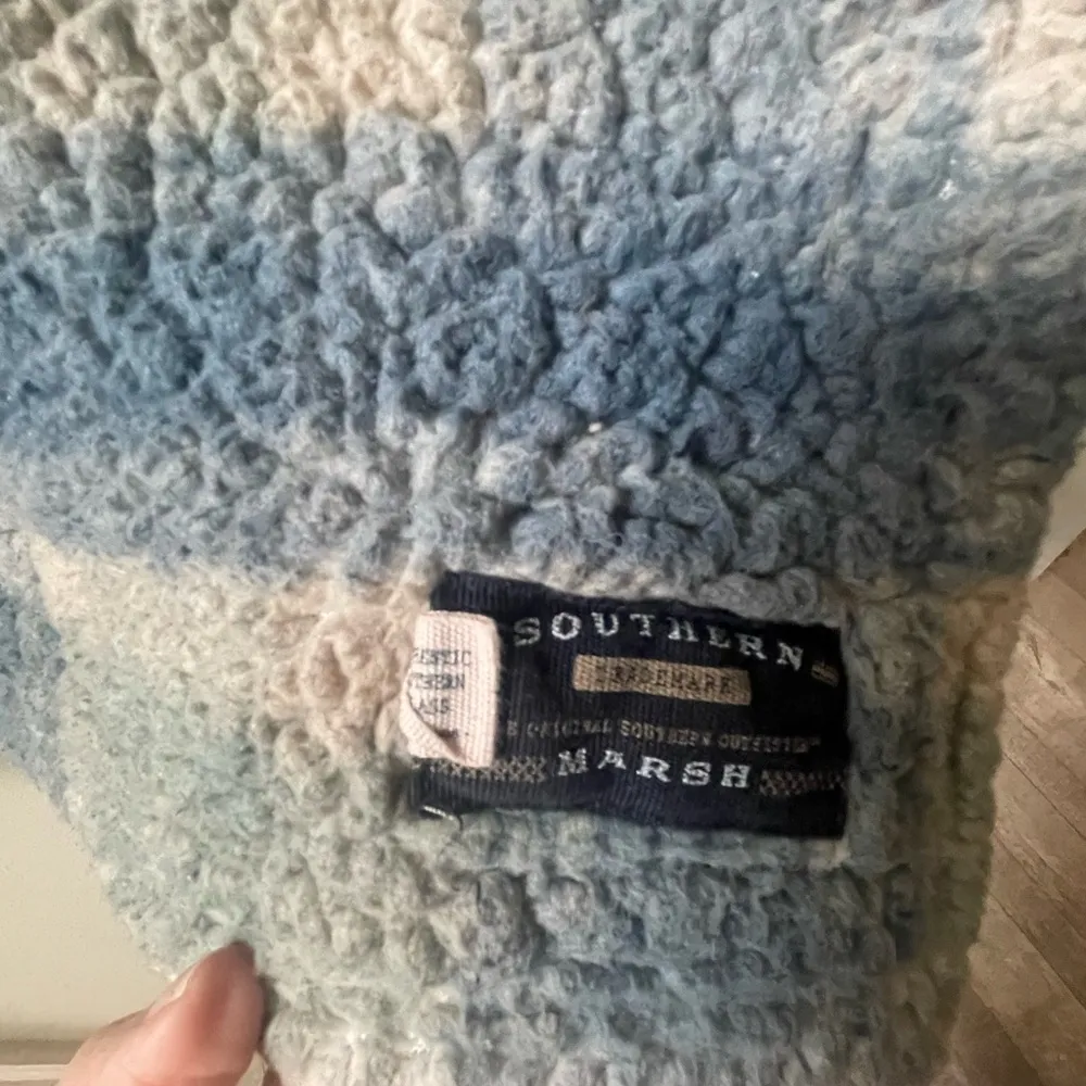 Southern Marsh fleece pullover, blue/green plaid, size small - Image 4