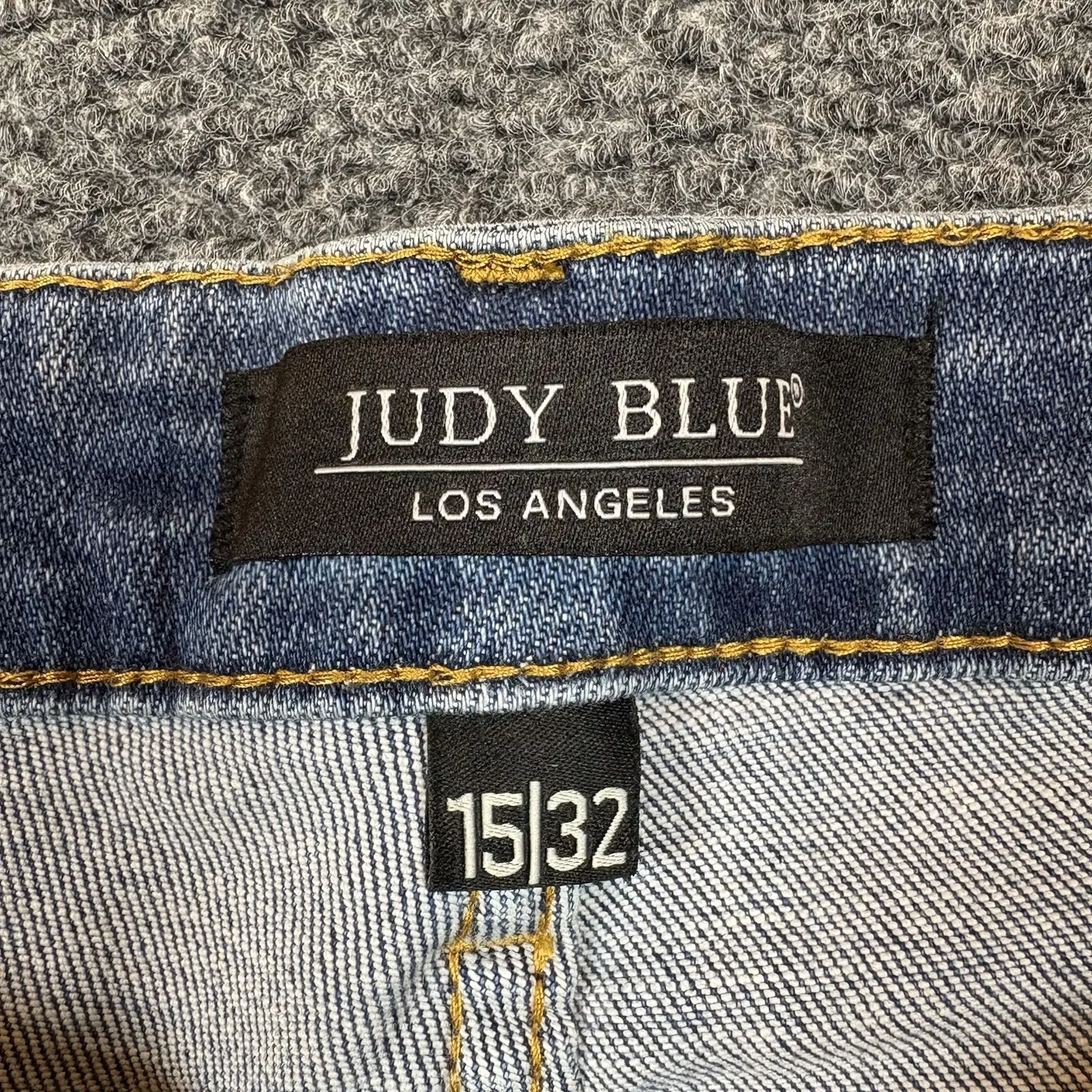Judy Blue Jeans Womens 15/32 Blue Slim Fit Shark Bite Raw Hem Distressed JB88313 - Image 3