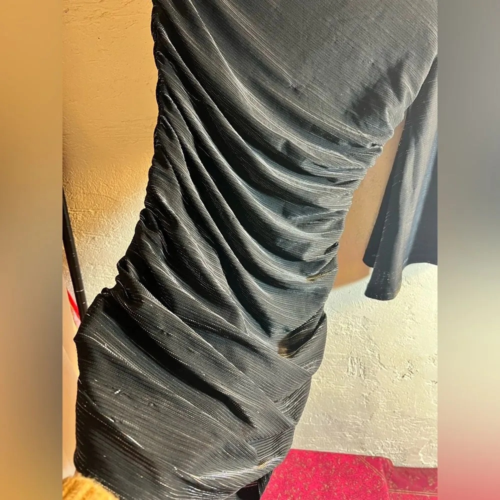 Elegant Black One - Image 7