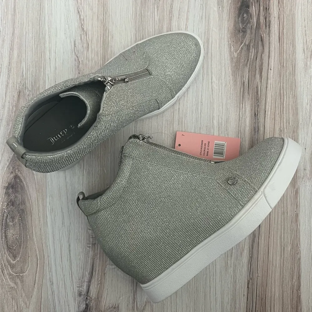 Juicy Couture Joanz Wedge Hi-Top Sneakers, Size 7 New with Tag - Image 4