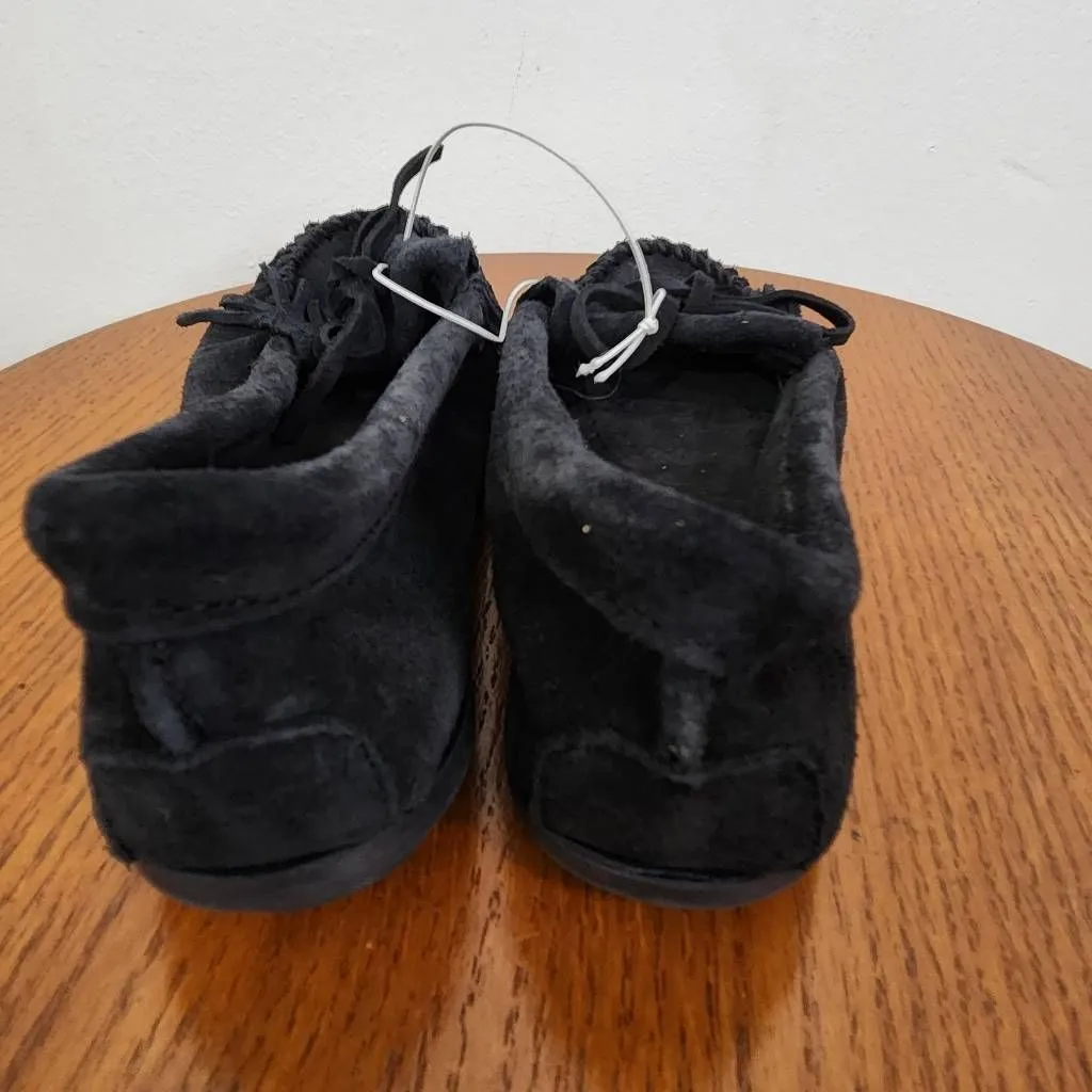 Minnetonka Black Moccasin Slip-On Shoes Womens Size 6 NWOT - Image 5
