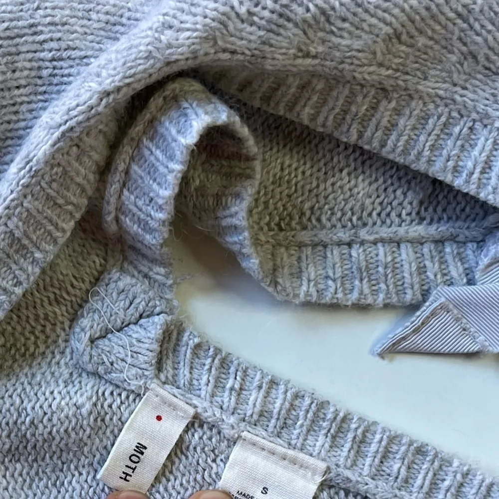 Anthropologie Moth Gray Cashmere Sweater Size Small - Image 3