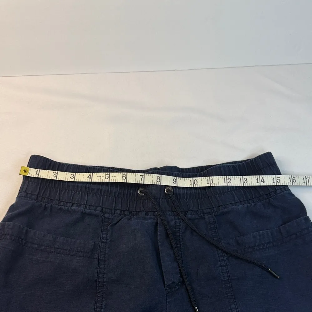 Athleta Navy Women's Cargo Shorts - Image 3