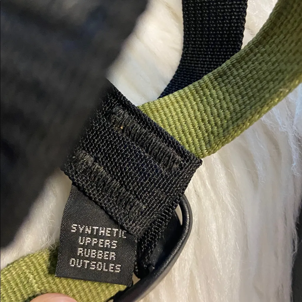 Chaco Black and Green Sandals size 9 excellent condition see all photos - Image 5