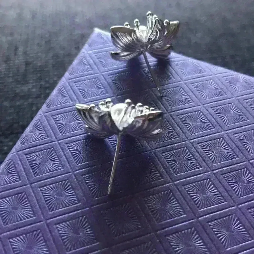 Vintage Style Lotus Stud Earrings With Pearl Silver - Image 5