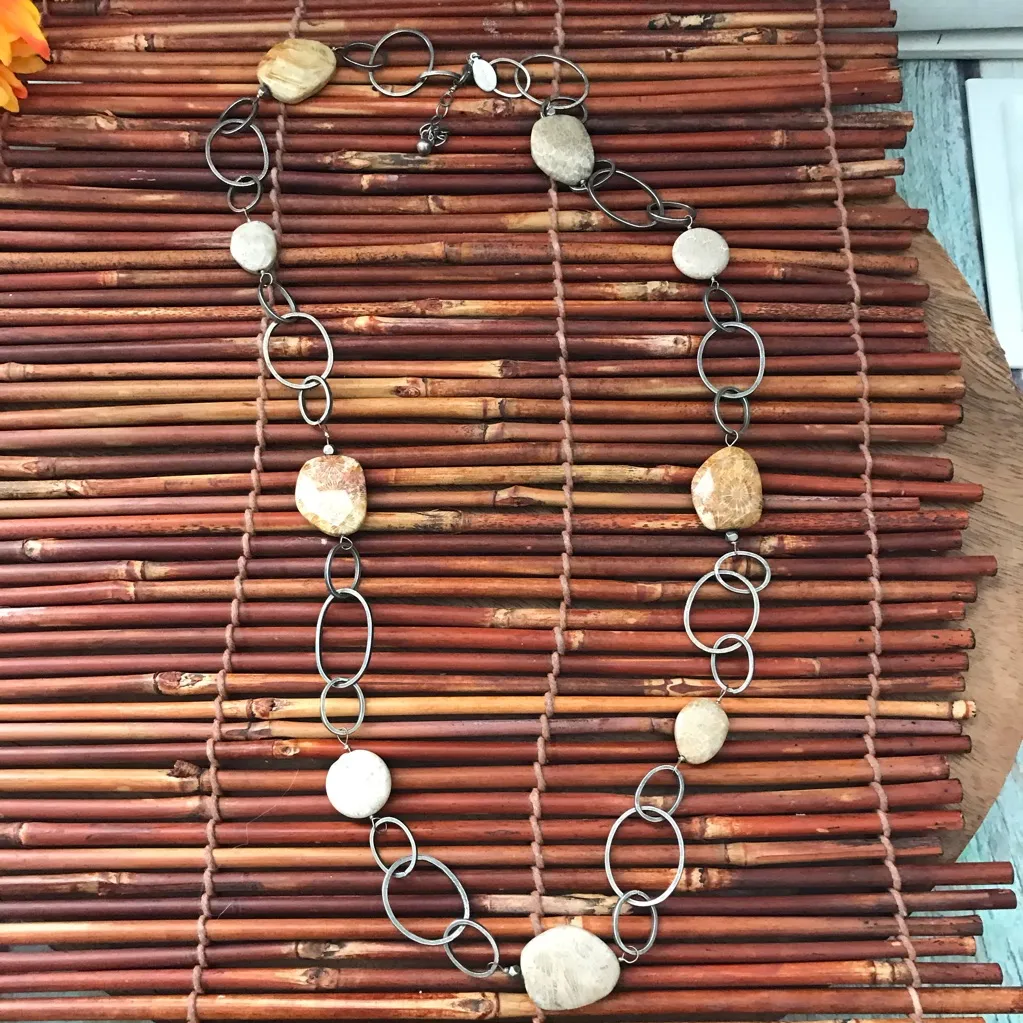 White House Black Market Link & Stone Necklace - Image 6