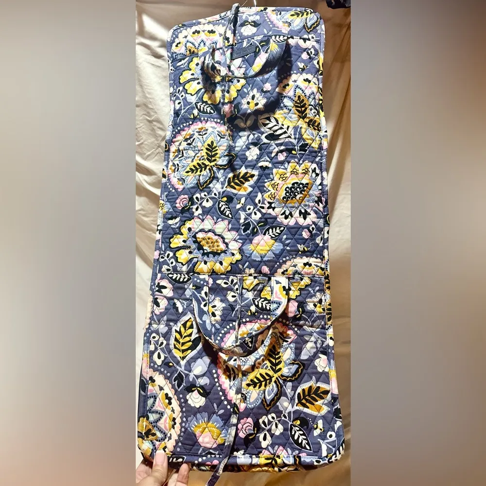 Vera Bradley Quilted Floral Organizer - Image 2