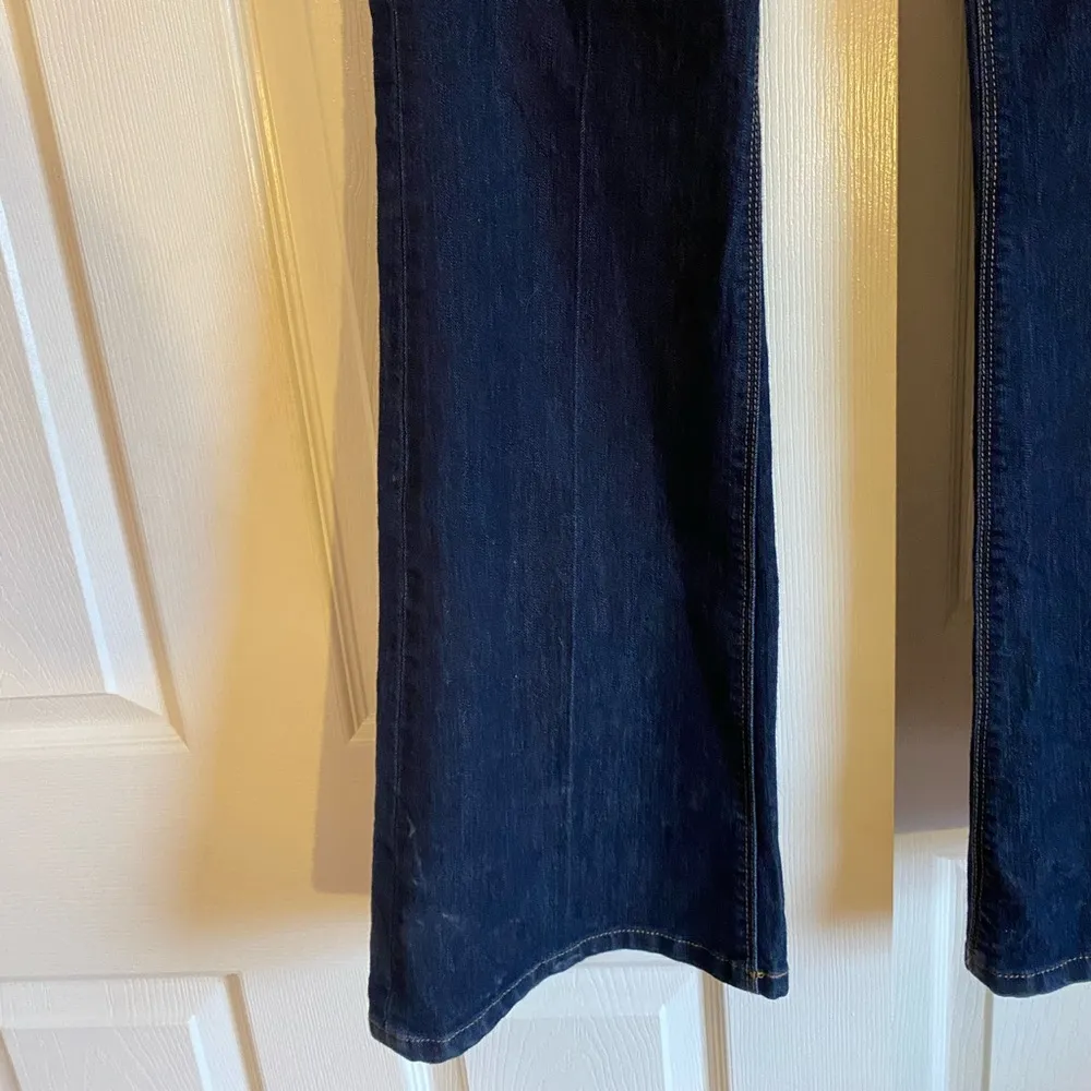 Ann Taylor loft 6 or 28 dark wash curvy flare mid rise low rise jeans - Image 7