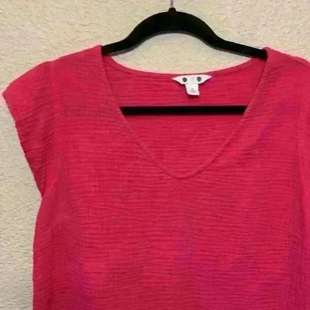 Three Dots hot pink shirt sz M Barbie lightweight natural fibers breathable - Image 3
