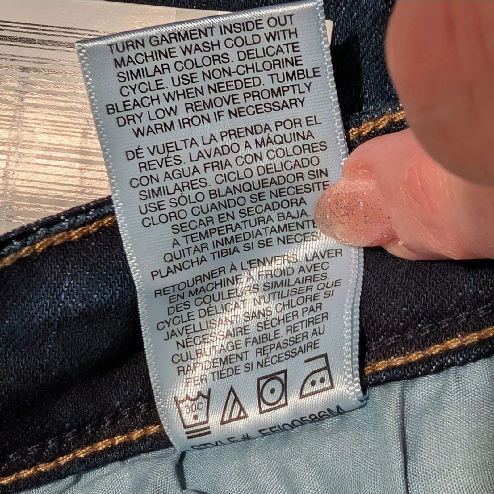 🆕 Kensie Womens 27 Flare Crop Jeans Stretch Denim Capri‎ Pants NWT - Image 4